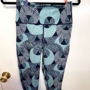 Aerie Capri Leggings